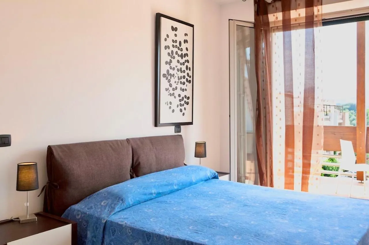 Isa-Apartments For 6 People, 2 Bedrooms, In Residence With Swimming Pool In San Vincenzo, Just 600 Meters From The Sea 0*,  Włochy