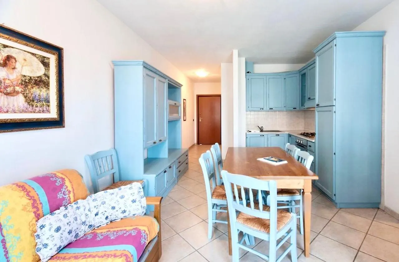 Isa-Apartments For 6 People, 2 Bedrooms, In Residence With Swimming Pool In San Vincenzo, Just 600 Meters From The Sea 0*,  Italy